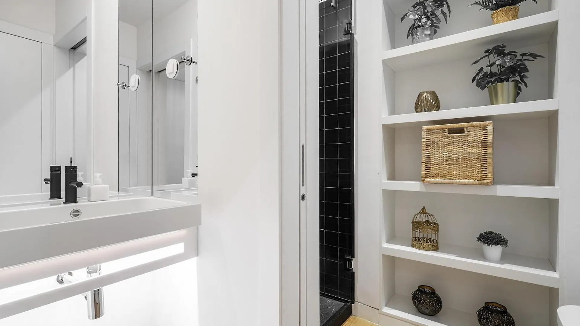Whome Urban Elegance: A Modern Haven In Lisbon'S Heart 0*, Lisboa